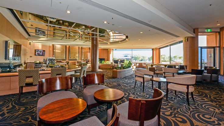 Atrium Cocktail Lounge Atrium Cocktail Lounge