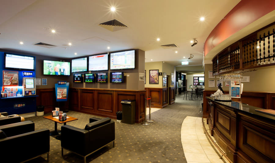 Albion Charles Hotel