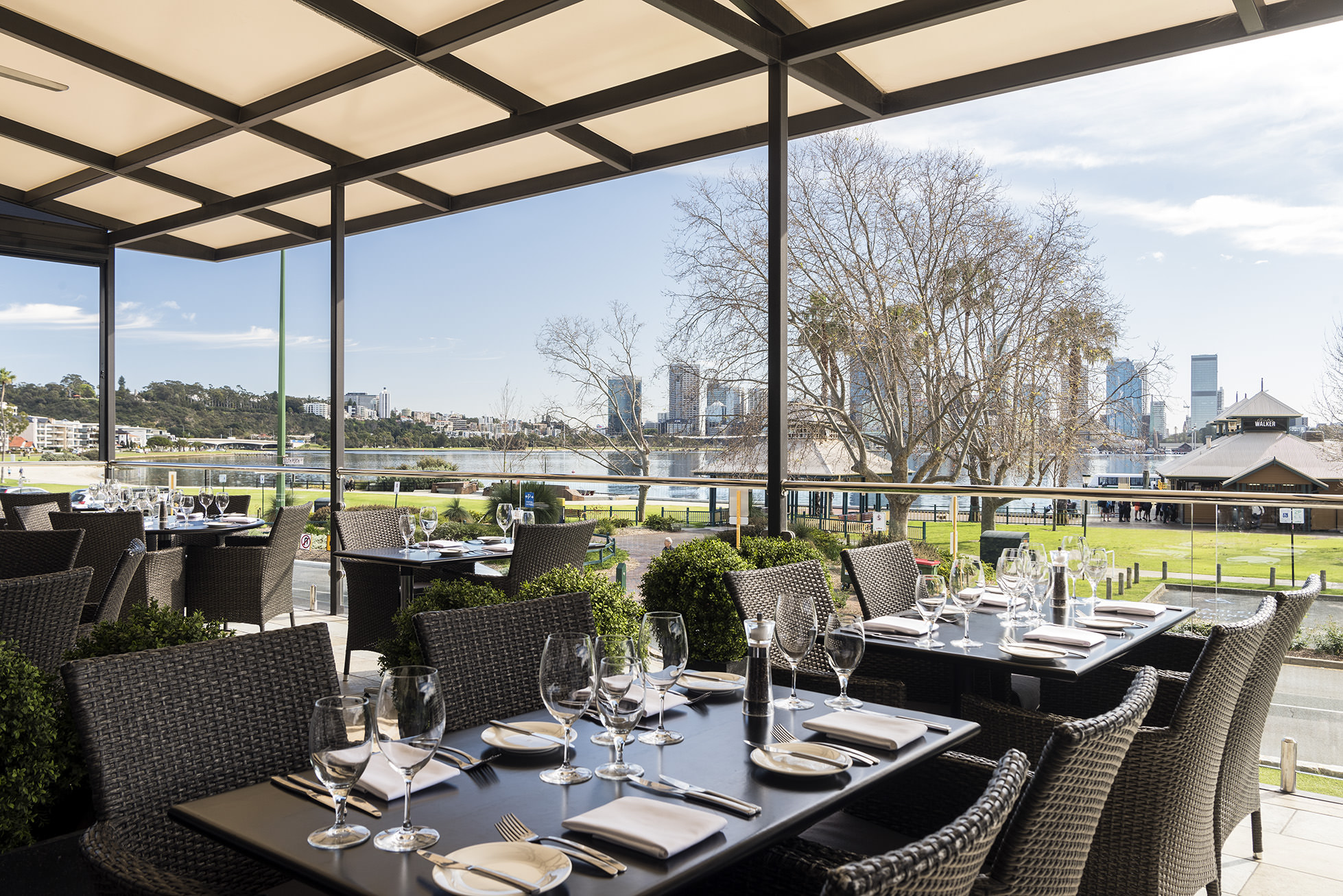 Coco’s Riverside Bar & Restaurant