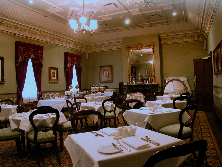 Craig’s Royal Hotel